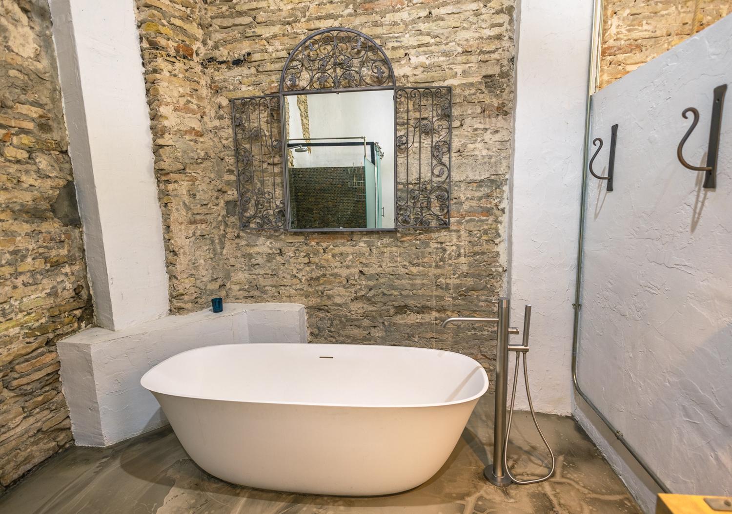 Апартаменты Loft-Style Ground Floor Flat Севилья Экстерьер фото